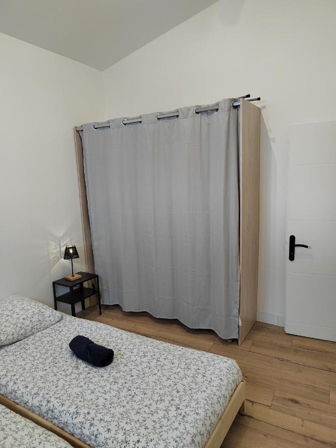 Moderne Et Chaleureux Duplex En Centre-Ville Сен-Жан-де-Веда Экстерьер фото